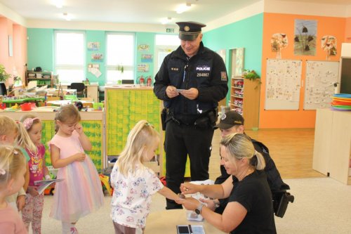 NÁVŠTĚVA POLICIE ČESKÉ REPUBLIKY 13  