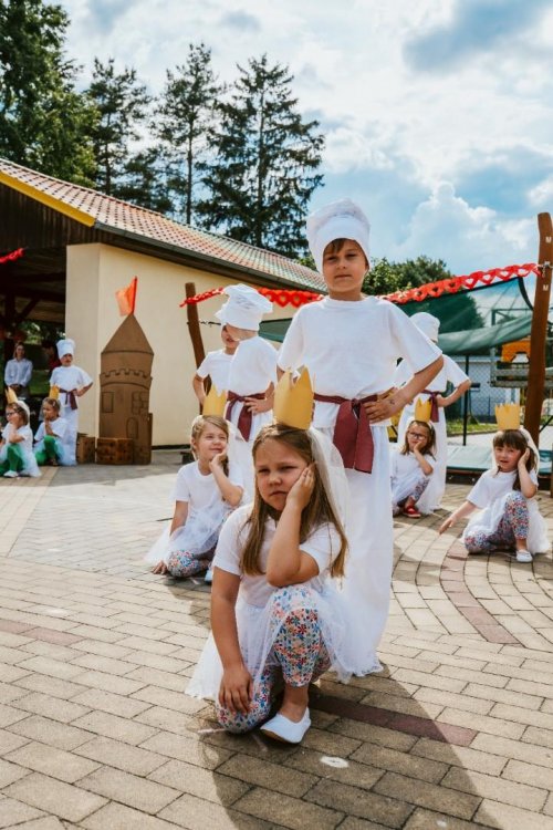 Zahradní slavnost -Den matek 12  