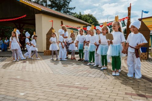 Zahradní slavnost -Den matek 3  