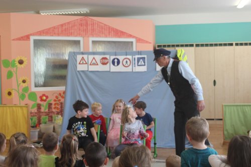 Bezpečně k cíli: Program školní prevence na téma dopravy 9  